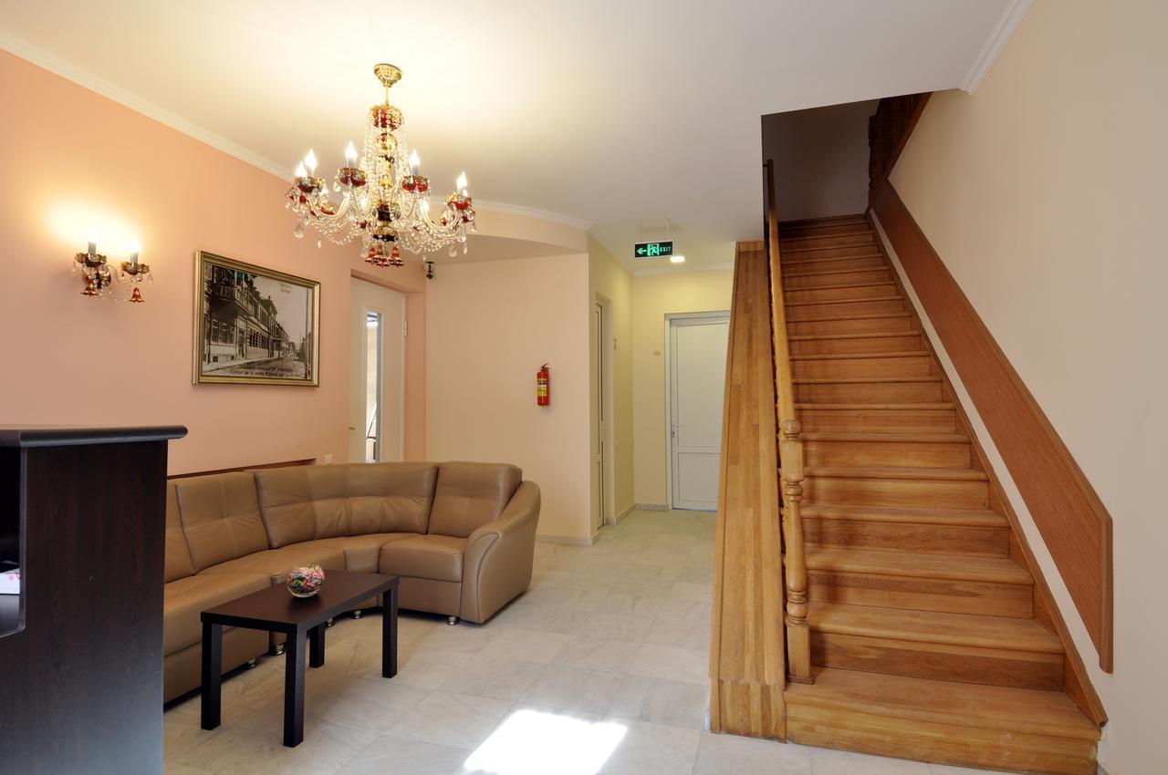 Albert House Hotel And Tours Jereván Kültér fotó