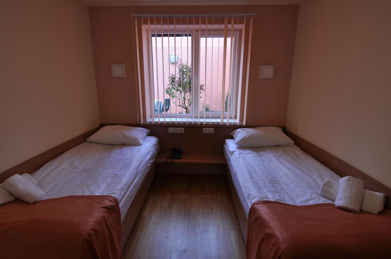 Albert House Hotel And Tours Jereván Kültér fotó